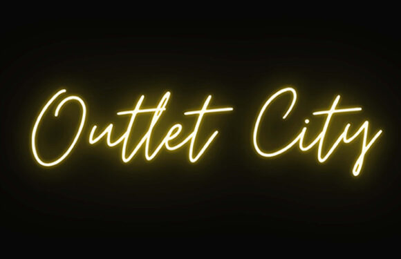 OUTLET CITY